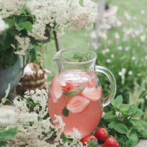 Elderflower, Strawberry and mint lemonade